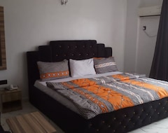J Clay Hotels And Suites (Uyo, Nigeria)
