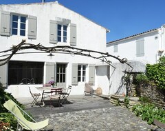 Koko talo/asunto Les Portes En Ré, Jolie Villa Réthaise Avec Jardin Au Centre Du Village. (Les Portes en Ré, Ranska)