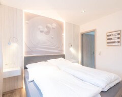 Hotel/exhibition Room Master Oase Leverkusen (Leverkusen, Almanya)