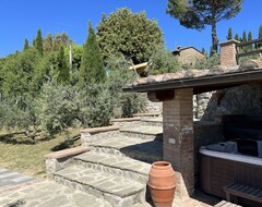 Khách sạn Cosy Apartment In Villa With Wifi, A/c, Pool, Hot Tub, Tv, Washing Machine, Panoramic View, Parking (Cortona, Ý)
