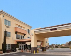 Khách sạn Holiday Inn Express & Suites Berkeley (Berkeley, Hoa Kỳ)