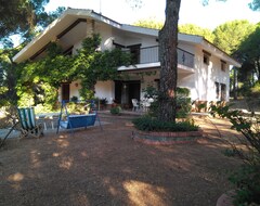Casa Rural Viña Arroyo del Gallo (Andujar, Španjolska)