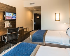 Hotel Holiday Inn Express Dubai - Jumeirah (Dubaj, Spojené arabské emiráty)