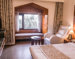 Hotel Royal Jardin Whistling Pines Resort (Shimla, Indien)