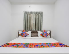 Khách sạn Fabhotel Rooms 27 (Hyderabad, Ấn Độ)