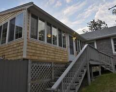 Tüm Ev/Apart Daire A Charming Vineyard Cottage Just Off The Pond (Edgartown, ABD)