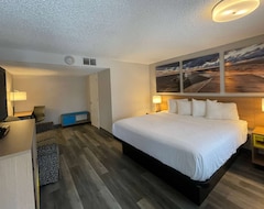 Khách sạn Days Inn and Suites by Wyndham, Port Huron (Port Huron, Hoa Kỳ)