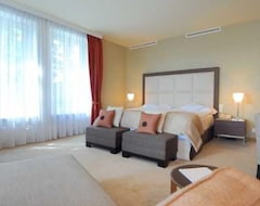 Hotel Scuol Palace Bed & Breakfast (Lausanne, Schweiz)