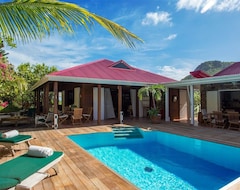 Hele huset/lejligheden Beautiful Apiano Luxury Villa (Grand Fond, Antilles Française)
