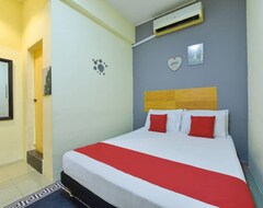 Khách sạn Oyo 90762 Fs Dimensi Hotel (Alor Gajah, Malaysia)
