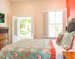 Koko talo/asunto :: Villa Angelita @ Old Town :: Modern / Renovated / Spacious Condo Off Duval..‚Ä¶ (Key West, Amerikan Yhdysvallat)