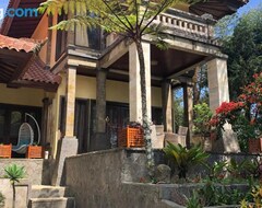 Cijela kuća/apartman Balinese Villa In Berastagi (Karo, Indonezija)