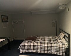 Toàn bộ căn nhà/căn hộ A Private Room For Any Traveler (Weston, Hoa Kỳ)