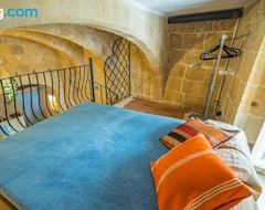 Hotelli Unique Artsy Loft (ref: Pa) (La Valletta, Malta)