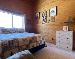 Entire House / Apartment Cozy Cabin Near Warroad, Mn, With Numerous Outside Activities. Pet Friendly! (Warroad, USA)