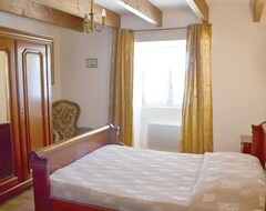 Hotel 4 Bedroom Accommodation In Clohars Carnoet (Carnoët, France)