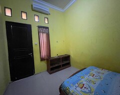 Khách sạn Oyo 93036 Eddy Homestay Syariah (Lamongan, Indonesia)