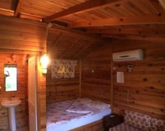 Khu cắm trại Kucuk Ciftlik Bungalow Evleri (Şirince, Thổ Nhĩ Kỳ)
