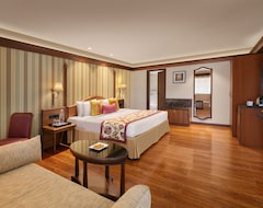 Khách sạn Shervani Hilltop Resort (Nainital, Ấn Độ)