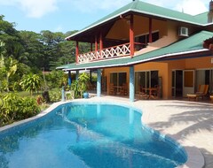Khách sạn Diguoise Guest House (Anse Réunion, Seychelles)