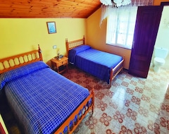 Hele huset/lejligheden Homerez - Amazing House For 6 Ppl. With Sea View, Garden And Balcony At Viveiro (Vivero, Spanien)
