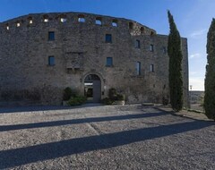Toàn bộ căn nhà/căn hộ Self Catering Castell De Fonolleres For 12 People (Grañanella, Tây Ban Nha)