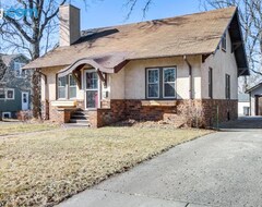 Casa/apartamento entero Spacious Detroit Lakes Home Walk To Downtown! (Detroit Lakes, EE. UU.)