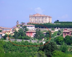 Hele huset/lejligheden Hazelnut Valley (Guarene, Italien)