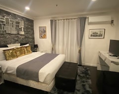 Hotel Makati Isabela Luxury (Makati, Filipini)