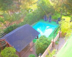 Toàn bộ căn nhà/căn hộ Homerez - Villa For 18 Ppl. With Swimming-pool And Garden At La Puebla De Castro (La Puebla de Castro, Tây Ban Nha)