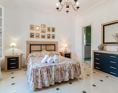 Toàn bộ căn nhà/căn hộ 5 Bedroom Accommodation In Aguilar De La Frontera (Aguilar de la Frontera, Tây Ban Nha)