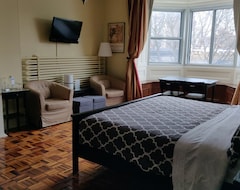 Hotelli Gingerbread Manor Bed and Breakfast (Montreal, Kanada)