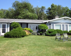 Koko talo/asunto Vacation On Lake Champlain (Plattsburgh, Amerikan Yhdysvallat)