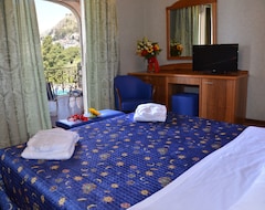 Khách sạn Taormina Park Hotel (Taormina, Ý)