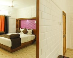 Hotelli OYO 7966 Laacienekkas Valley Resort (Munnar, Intia)