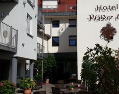 Khách sạn Hotel-Restaurant Pfalzer Hof (Edenkoben, Đức)