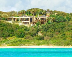 Toàn bộ căn nhà/căn hộ Four Bedroom Villa With Gorgeous Beach View (Sandy Hill Bay, Lesser Antilles)