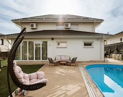 Toàn bộ căn nhà/căn hộ Boutique Villa With Swimming Pool, Iași (Iaşi, Romania)