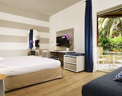 Hotelli Unahotels Naxos Beach (Giardini-Naxos, Italia)