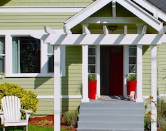 Tüm Ev/Apart Daire West Seattle Cottage - Charming & Cozy With Modern Comforts (Seattle, ABD)