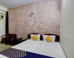 Khách sạn SPOT ON 81542 Hotel Aryavart (Kanpur, Ấn Độ)