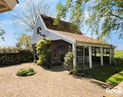 Toàn bộ căn nhà/căn hộ Idyllisch En Knus Huisje Met Prachtige Veranda. (Heerhugowaard, Hà Lan)