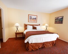 Hotel Riviera Oaks Resort (Ramona, Sjedinjene Američke Države)