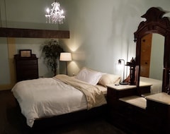 Toàn bộ căn nhà/căn hộ Incredible Spacious & Luxurious 6 Bed Loft W/ Gym (Monmouth, Hoa Kỳ)