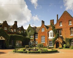 Khách sạn Sprowston Manor Hotel, Golf & Country Club (Norwich, Vương quốc Anh)
