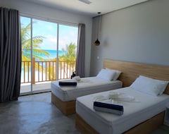 Khách sạn The Sunset Villa (Dhiffushi, Maldives)