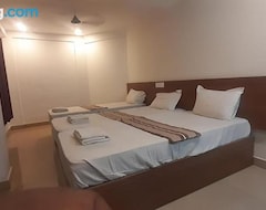 Otel Plaza Tourist Home (Kannur, Hindistan)