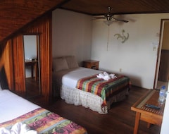 Khách sạn The Sea Front Inn (Punta Gorda, Belize)