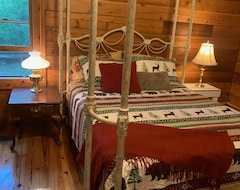 Casa/apartamento entero Rustic Log Cabin With Private Pier On Watts Bar Lake (Rockwood, EE. UU.)