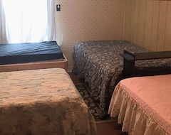 Entire House / Apartment Dakota Hunting House - Furnished For Extended Stays - Pet Friendly (Ashley, USA)